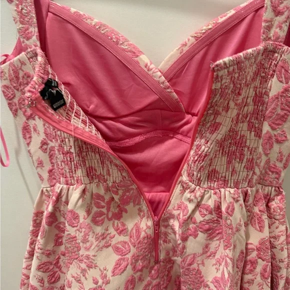 Windsor Pink and Cream Floral Dress - Picture 10 of 10